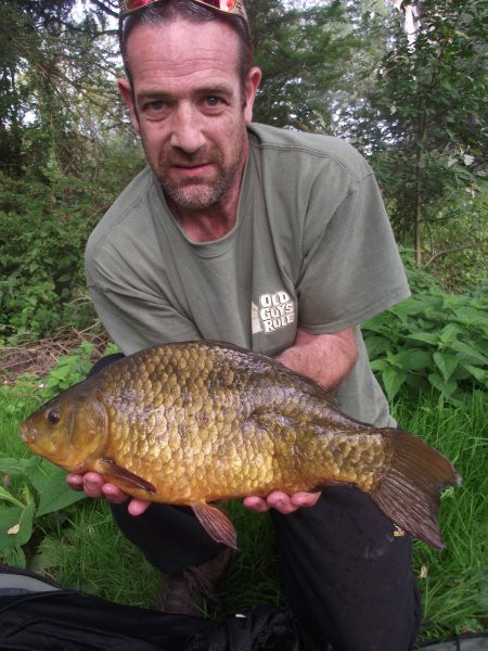 carp-crucian-justin-gray-4lb2oz.jpg