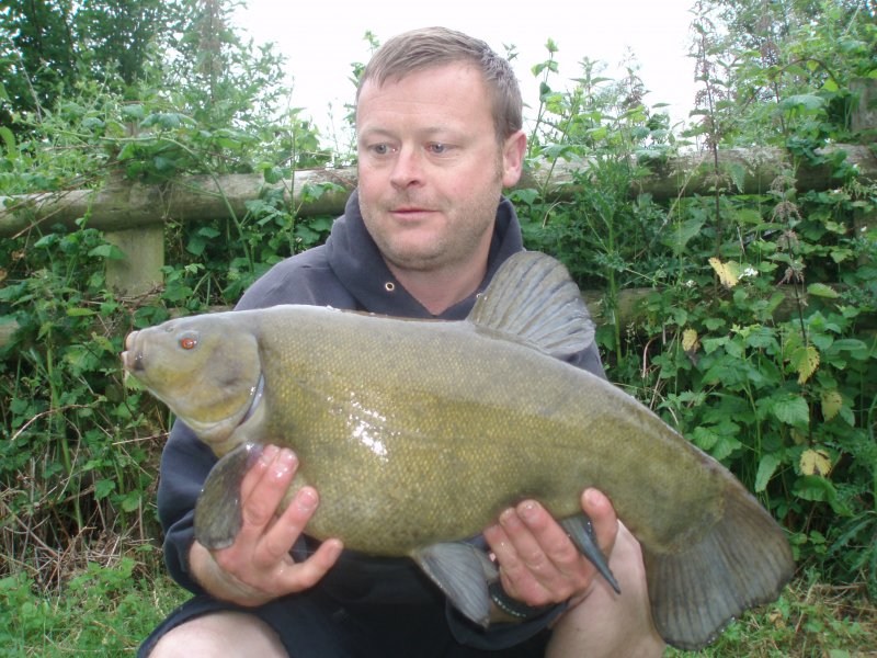 tench-duncan-green-8lb11oz.jpg